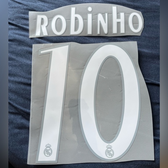 Men’s Real Madrid CF 2005/06 Away/Third Font #10 Robinho Name Set - Picture 1 of 1